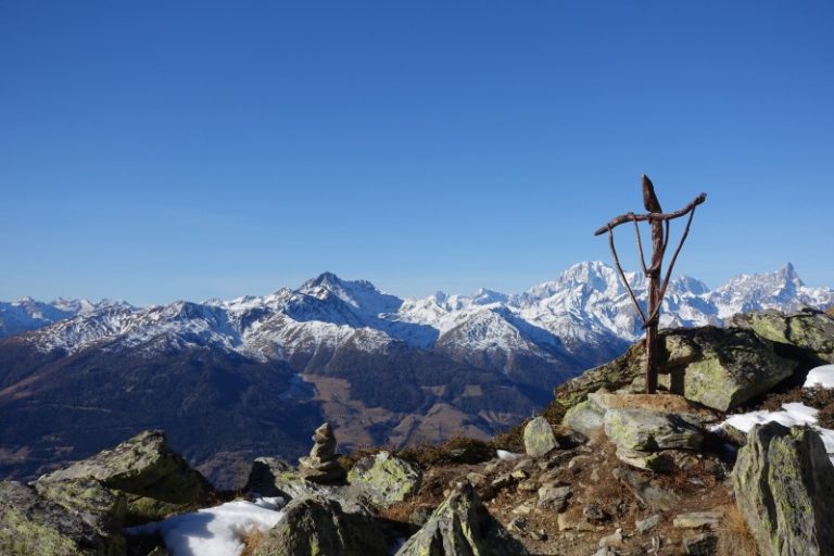 Lire la suite à propos de l’article Punta di Viou 2885 m