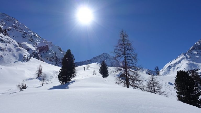 Lire la suite à propos de l’article Col de Trajo en hiver