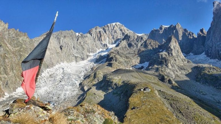Lire la suite à propos de l’article Aiguille du Chatelet et refuge Monzino