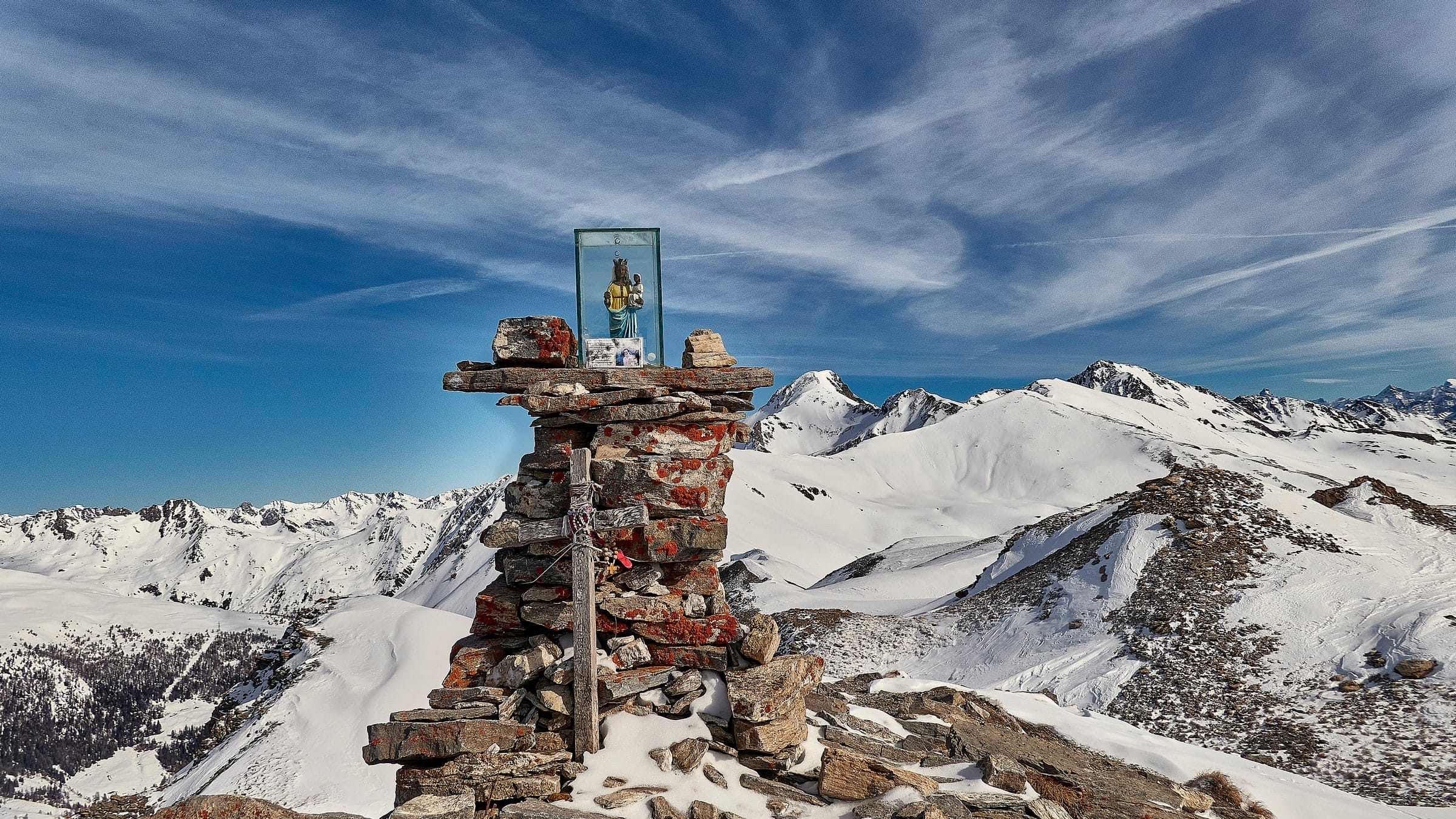 Pointe aouillette, vallée d'aoste ski alpinisme